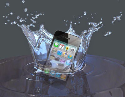 ماذا تفعل اذا سقط هاتفك في الماء ؟